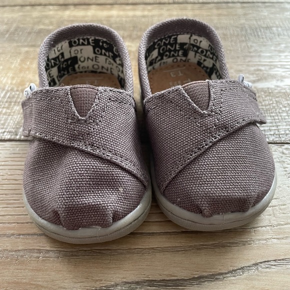 Grey canvas Toms - Picture 1 of 3